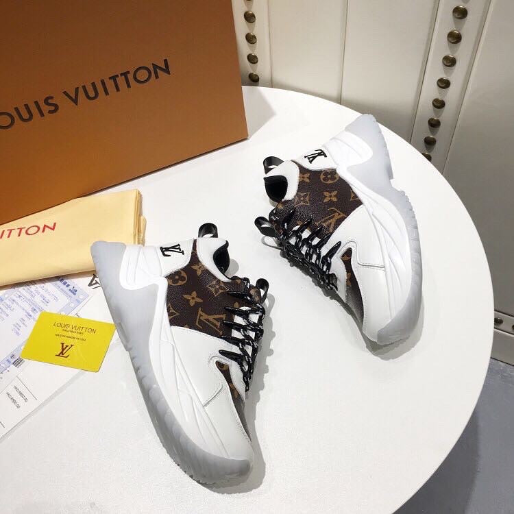 Lv sneakers
