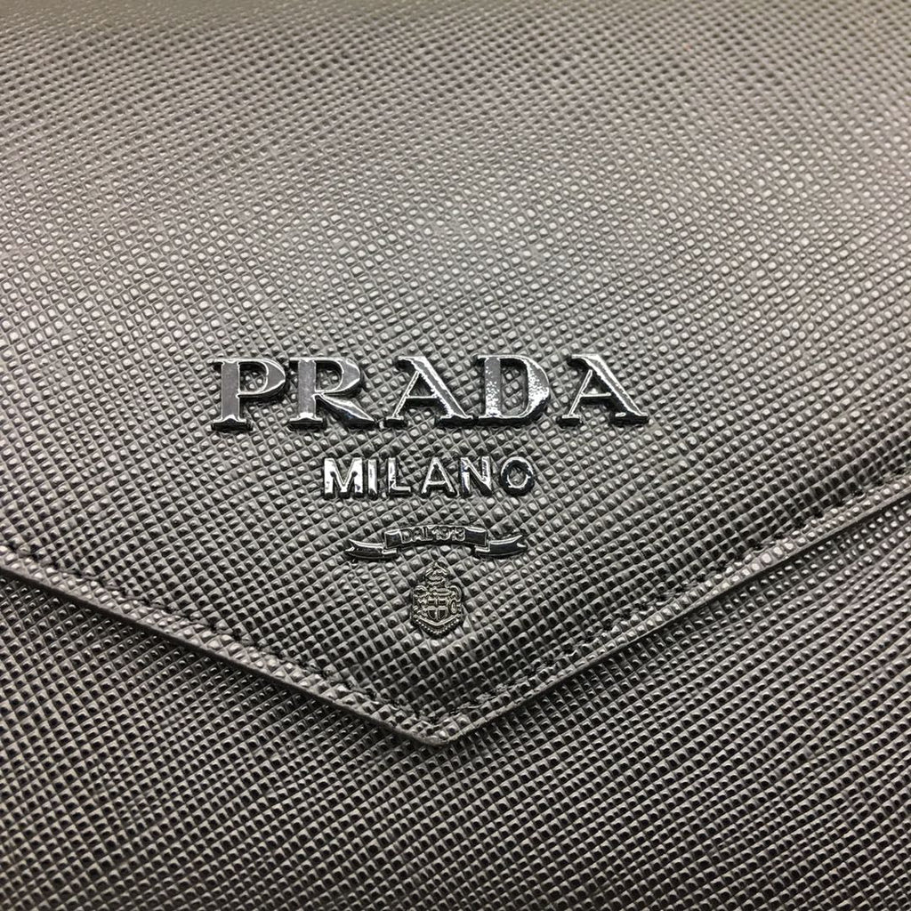 P r a d a 24*17.5*11.5CM