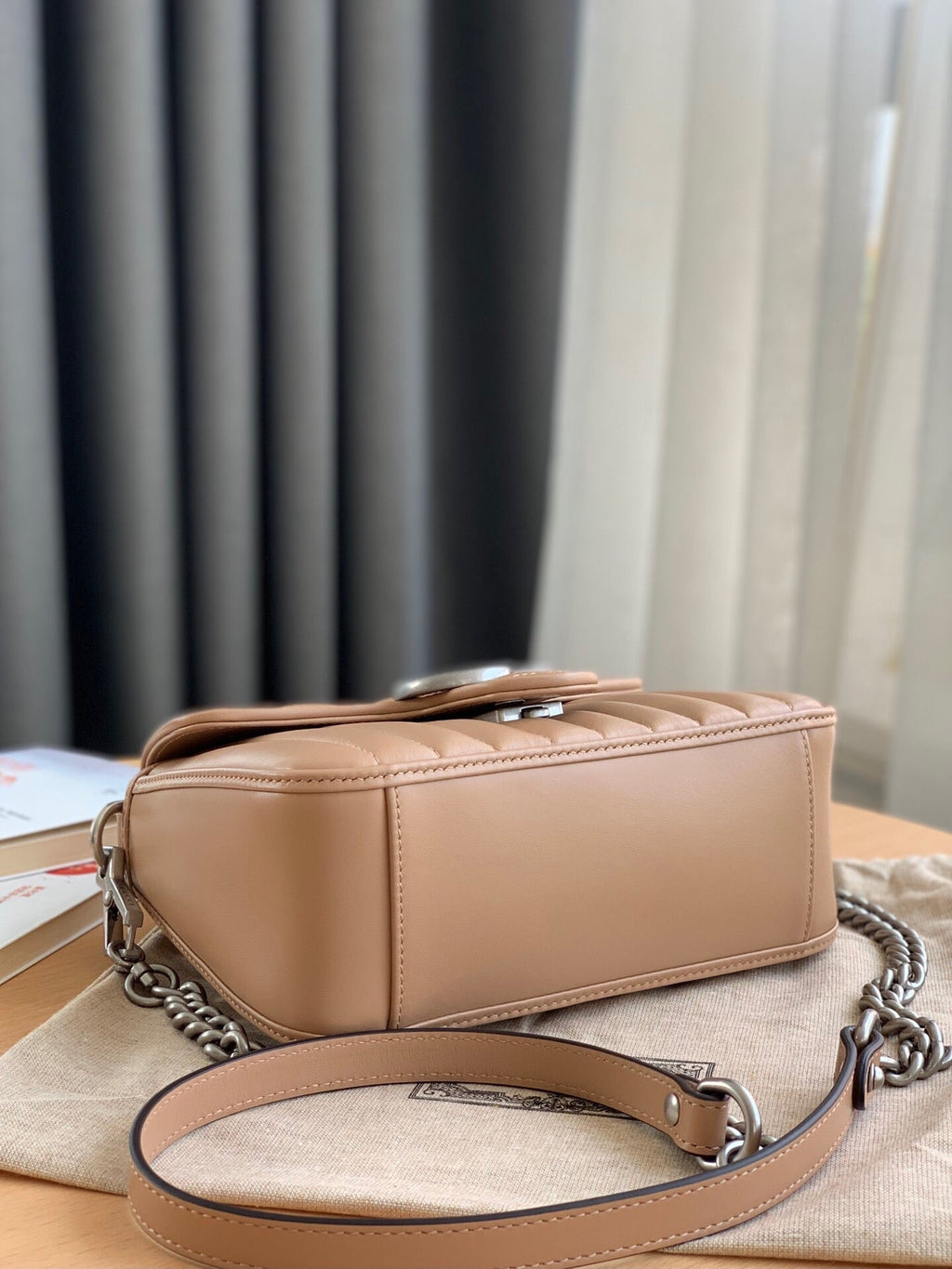 G u c c i marmont W21 H15.5 D8cm