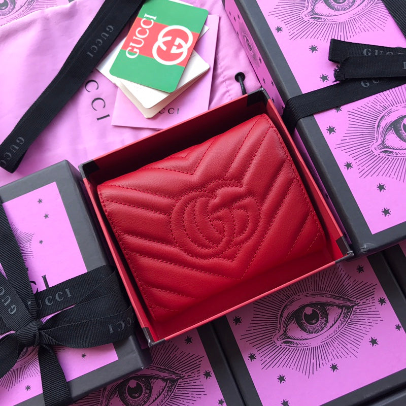 G u c c i wallet
