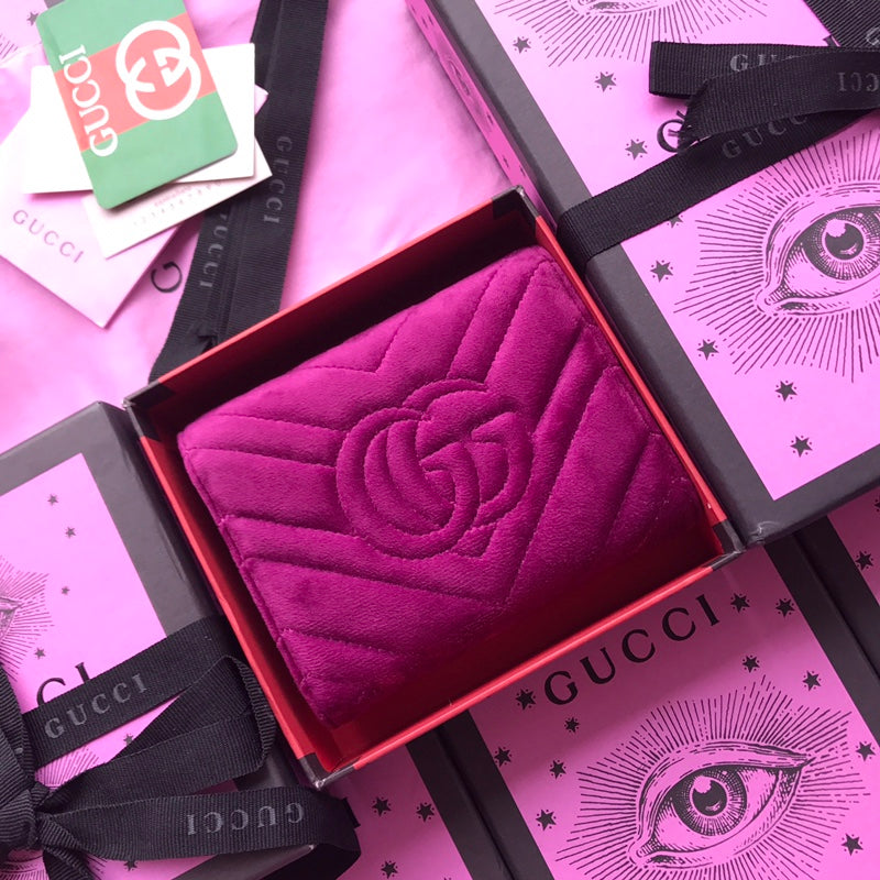 G u c c i wallet