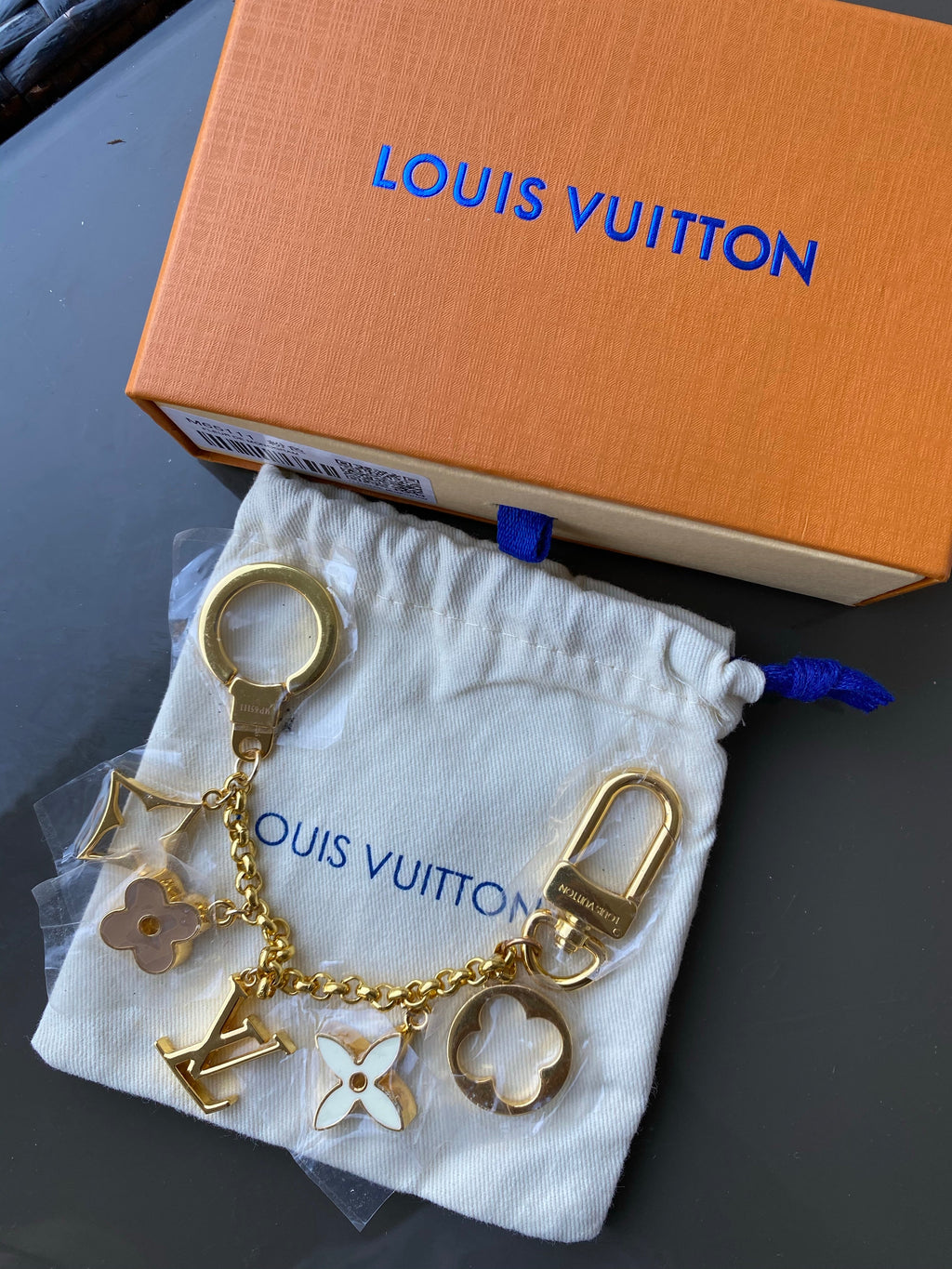 key ring gold color