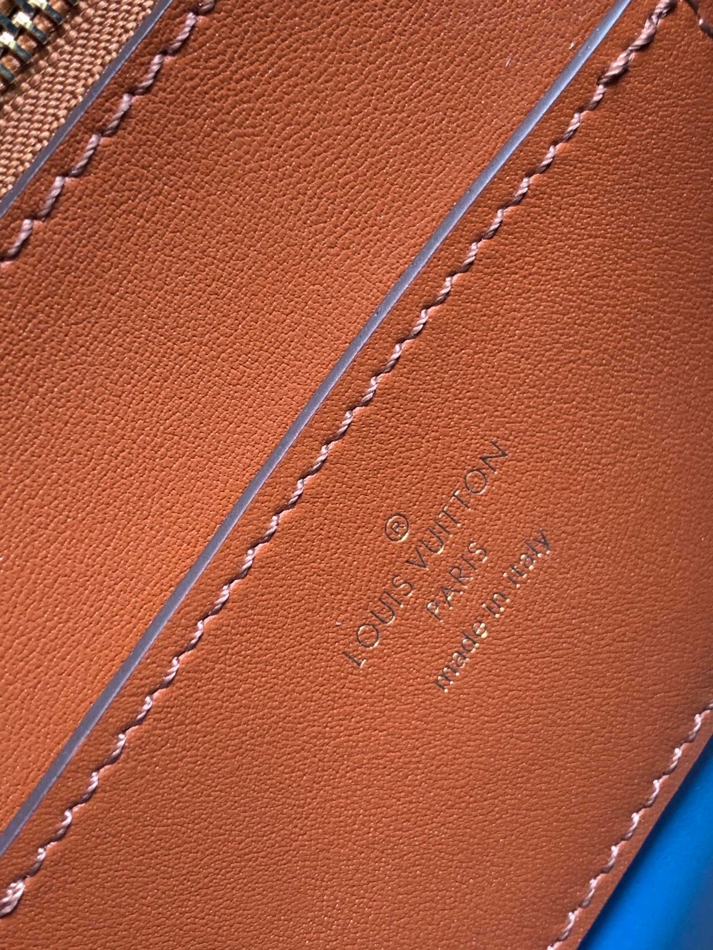 sun brown handbag