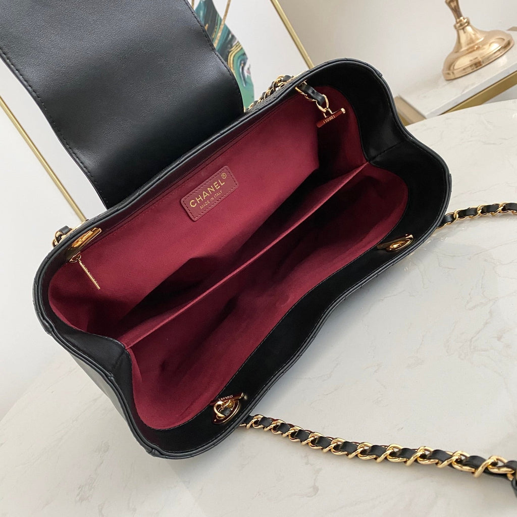 new style handbag