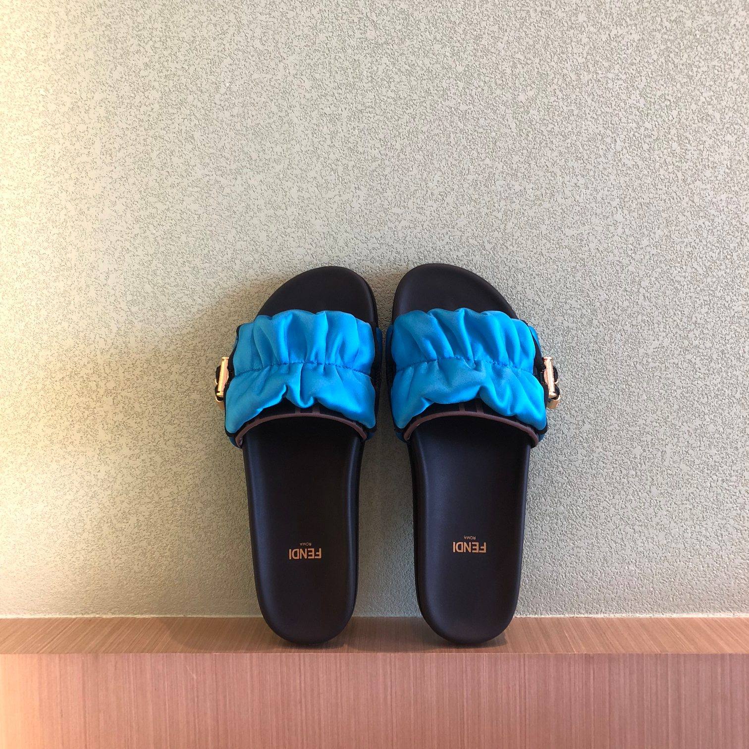 F e n d I new slides