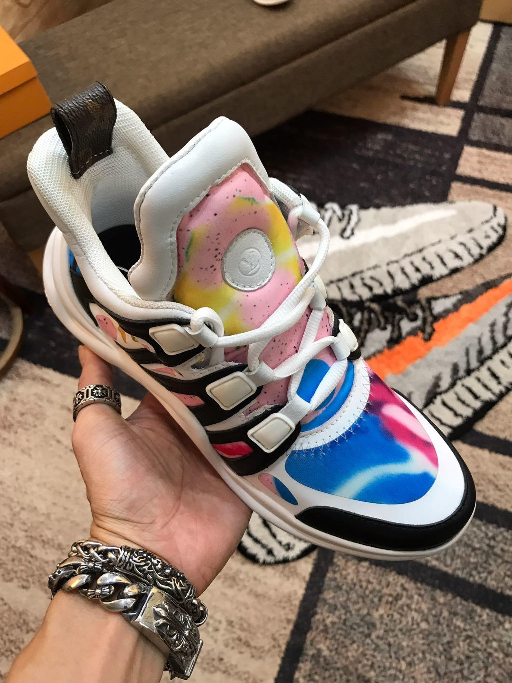 Lv b/r