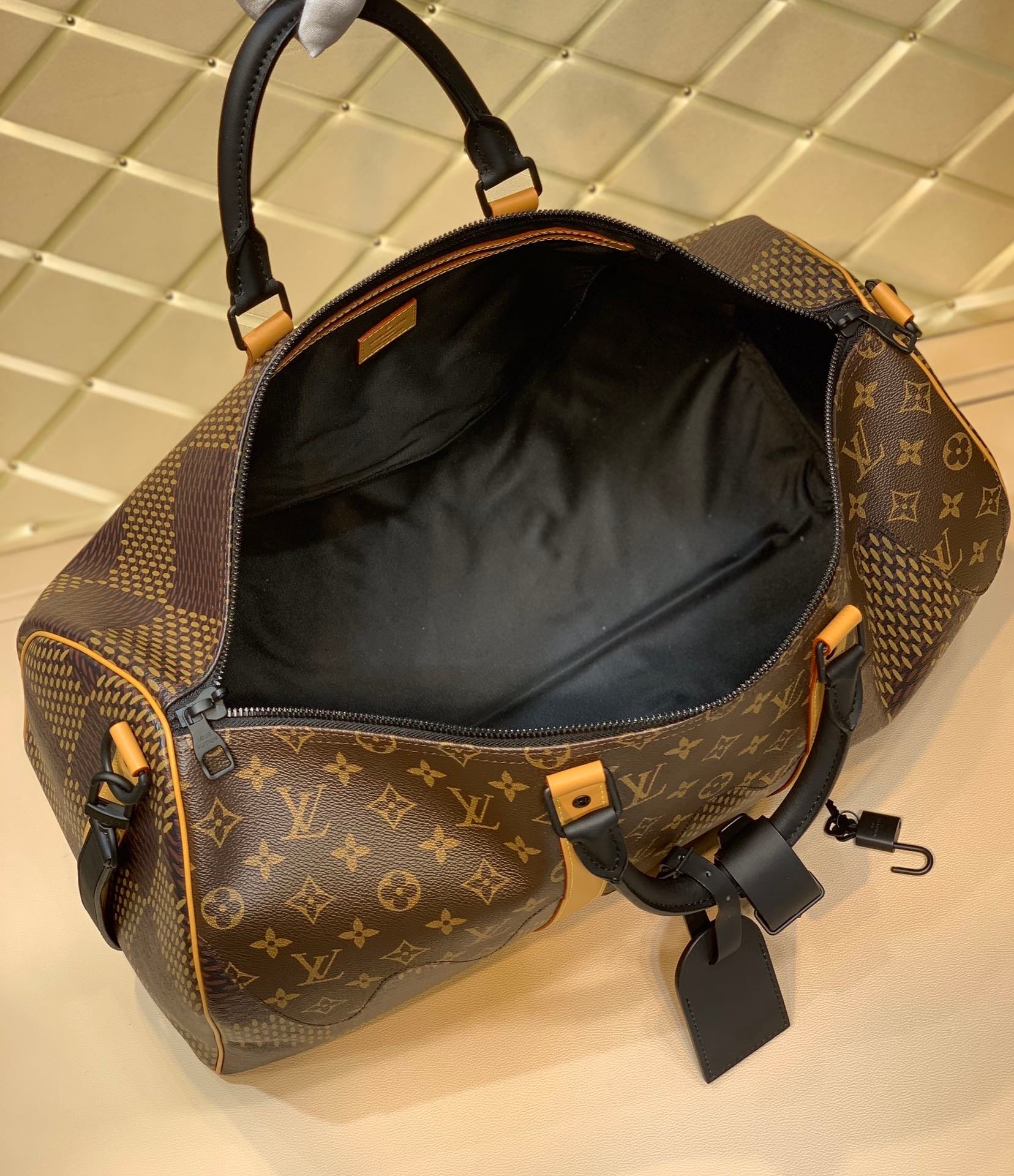 keepall handbag size 50×22×27cm