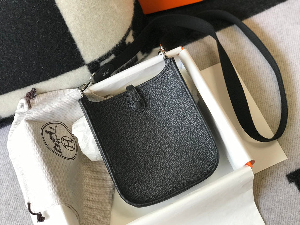H e r m e s togo 18cm black