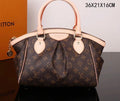 Casual and versatile handbag