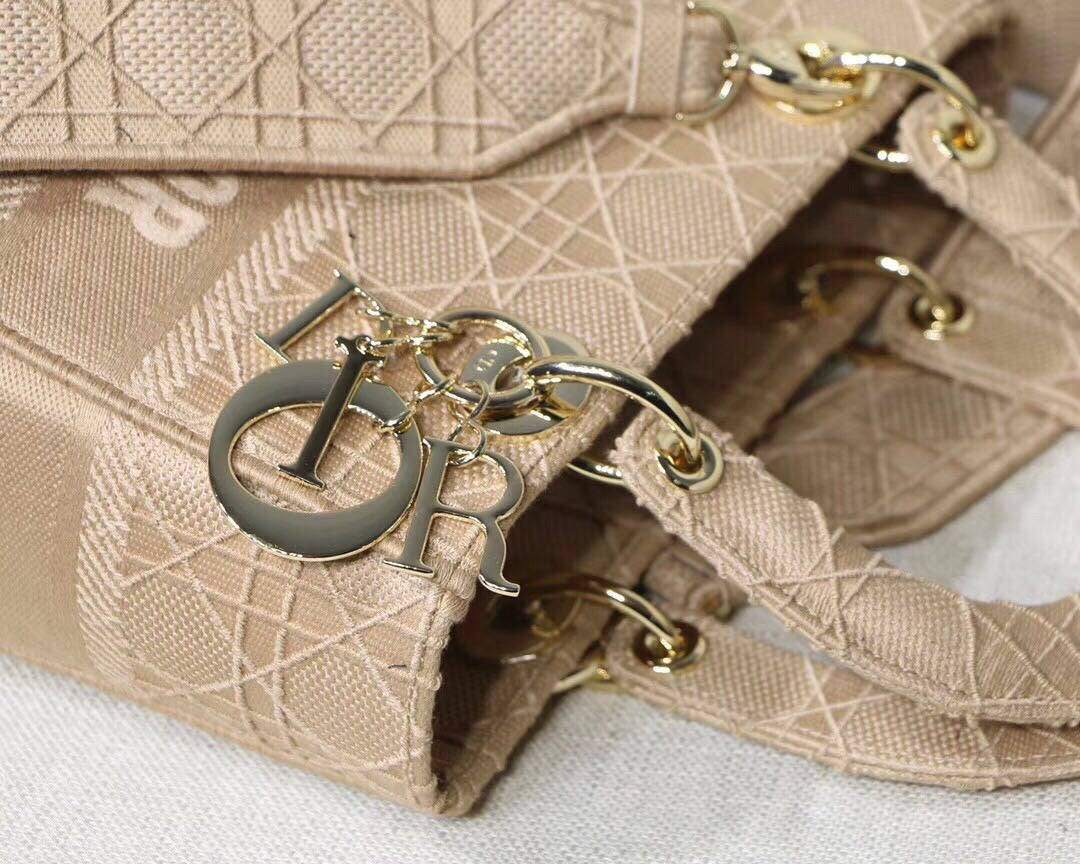 D lady cream