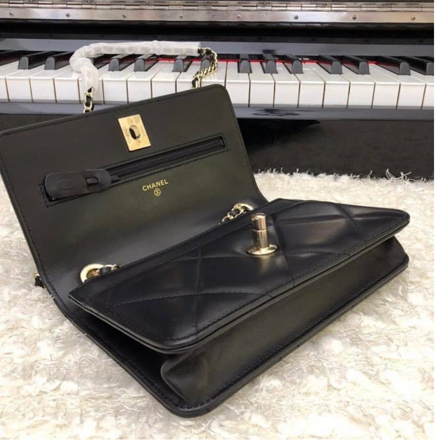 Chanel 19 cm