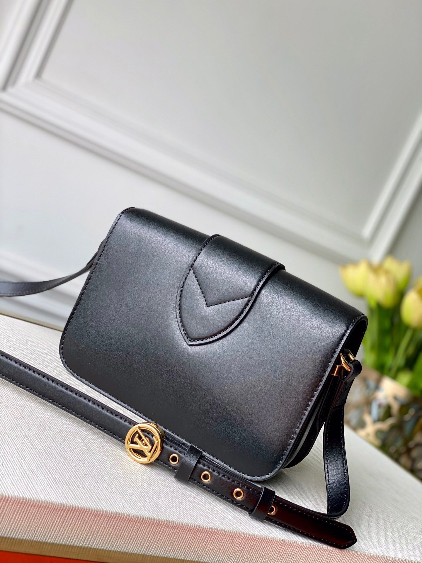 Handbag sun black 23.0 x 15.0 x 8.0 cm