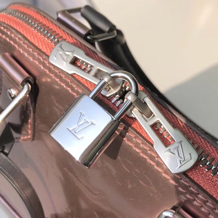 L handbag bronze