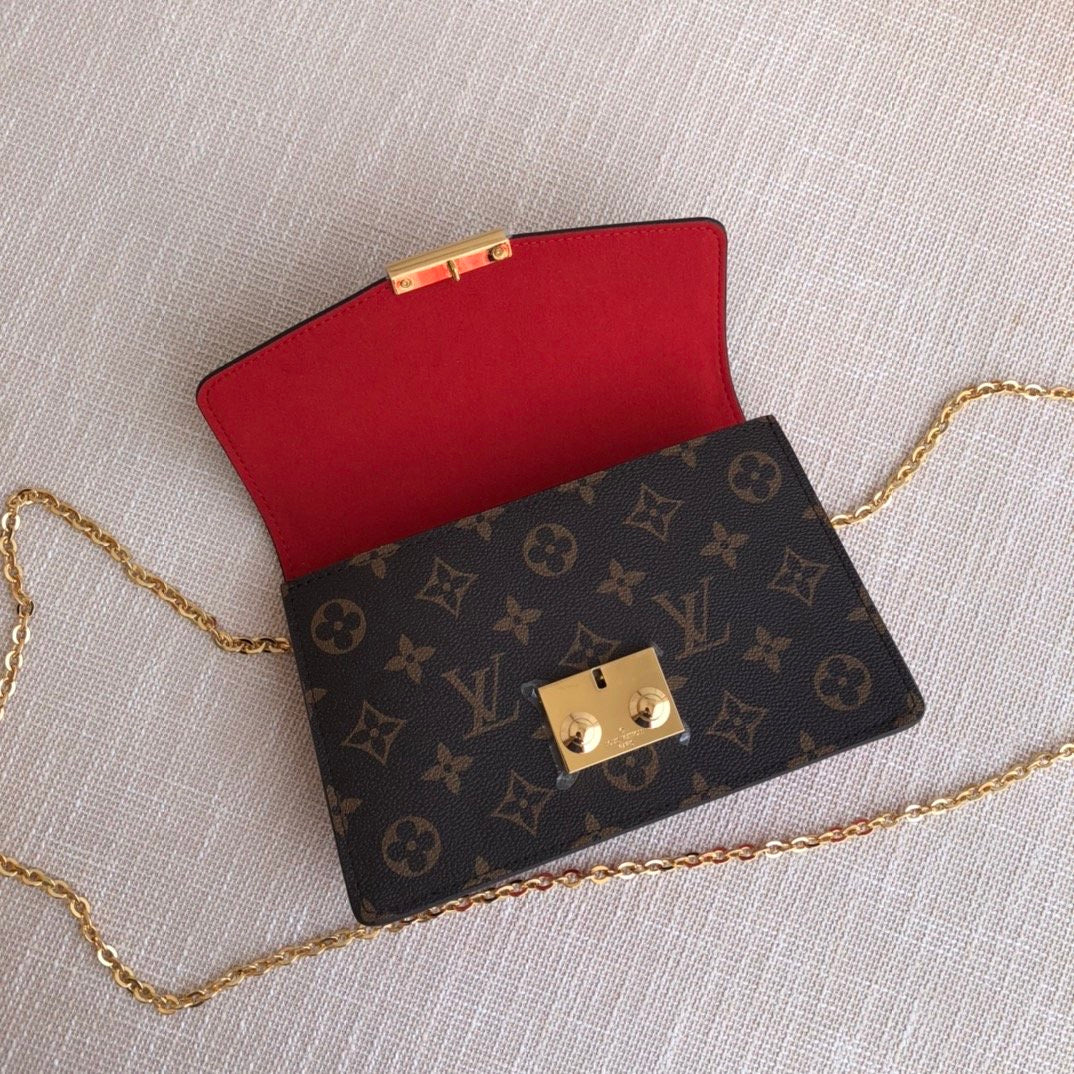 handbag red Size:21×13.5×5cm