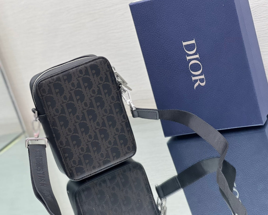 D i o r dio 12 x 17 x 4.5
