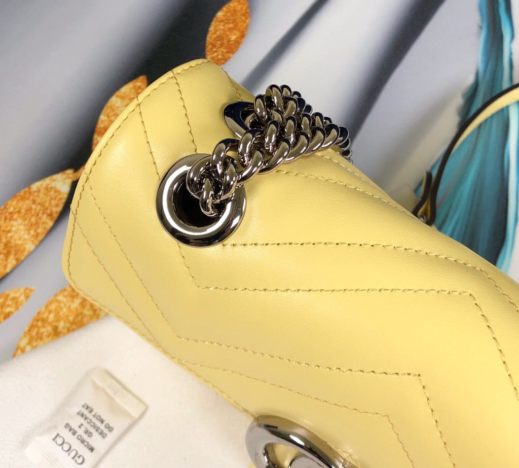 Gucci yellow 22cm