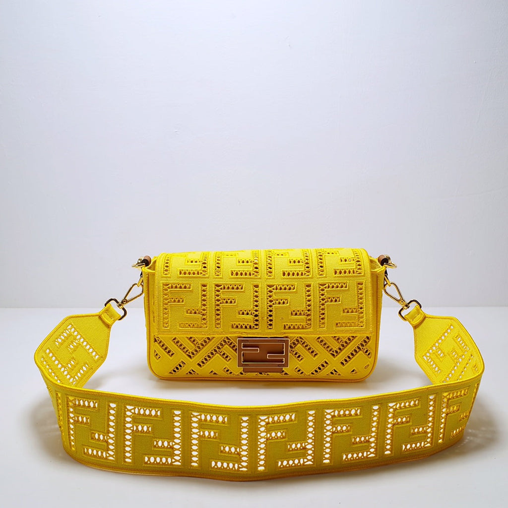 F e n d I 2021 27*6*15cm