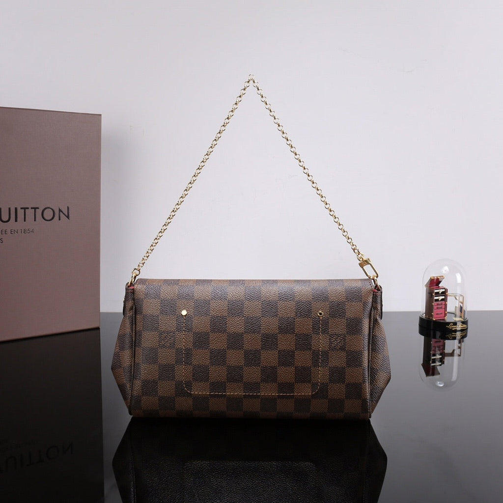 chain handbag monogram