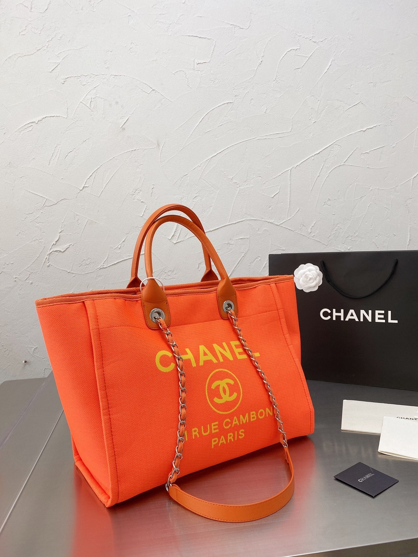 C h a n e l summer Size:37*29