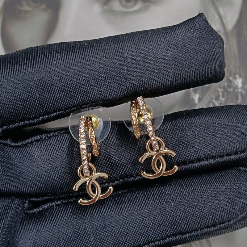 18K CC Vintage Gold Earrings