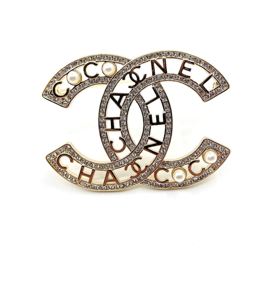18K CC Script Diamonds Brooch