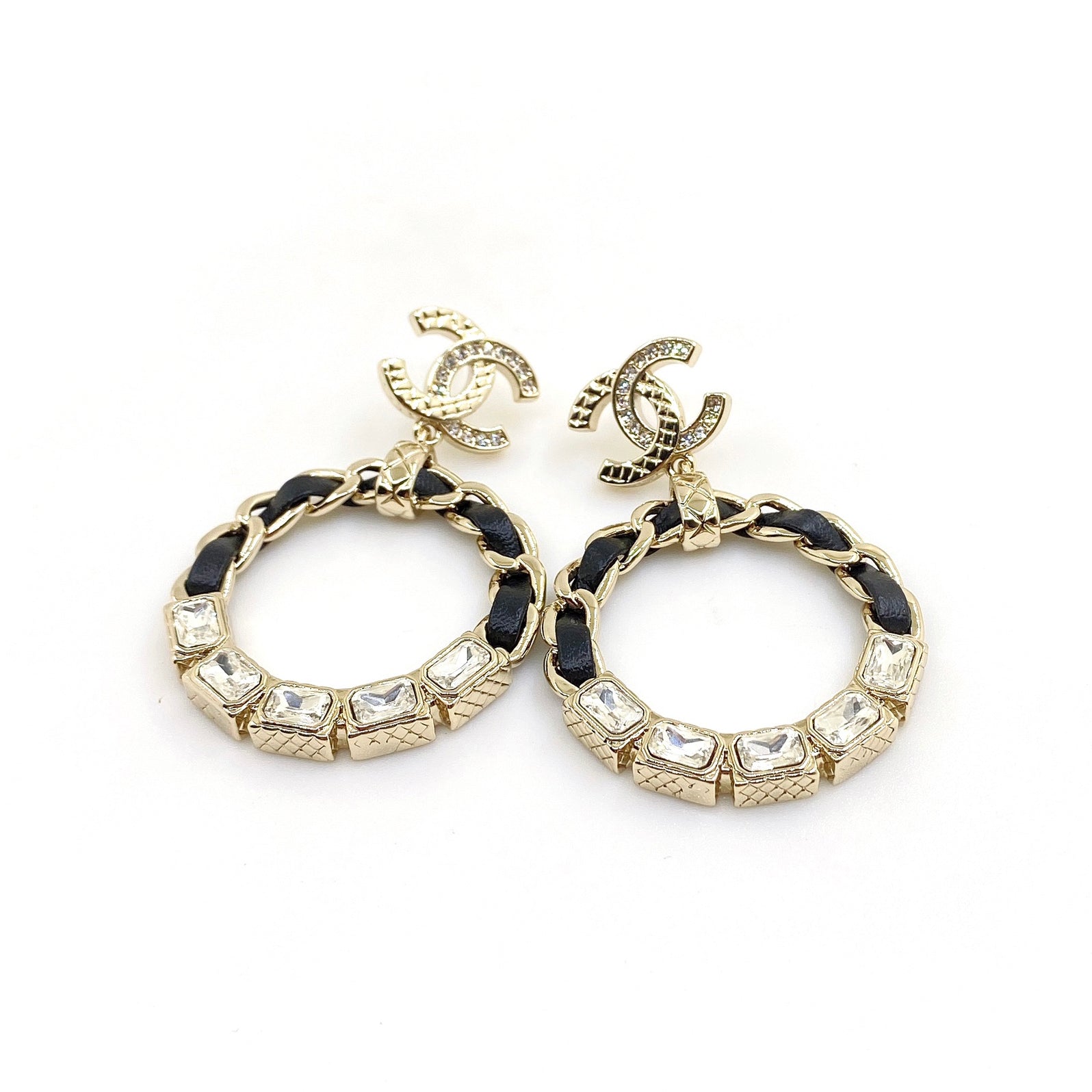 18K CC Round Crystals Earrings