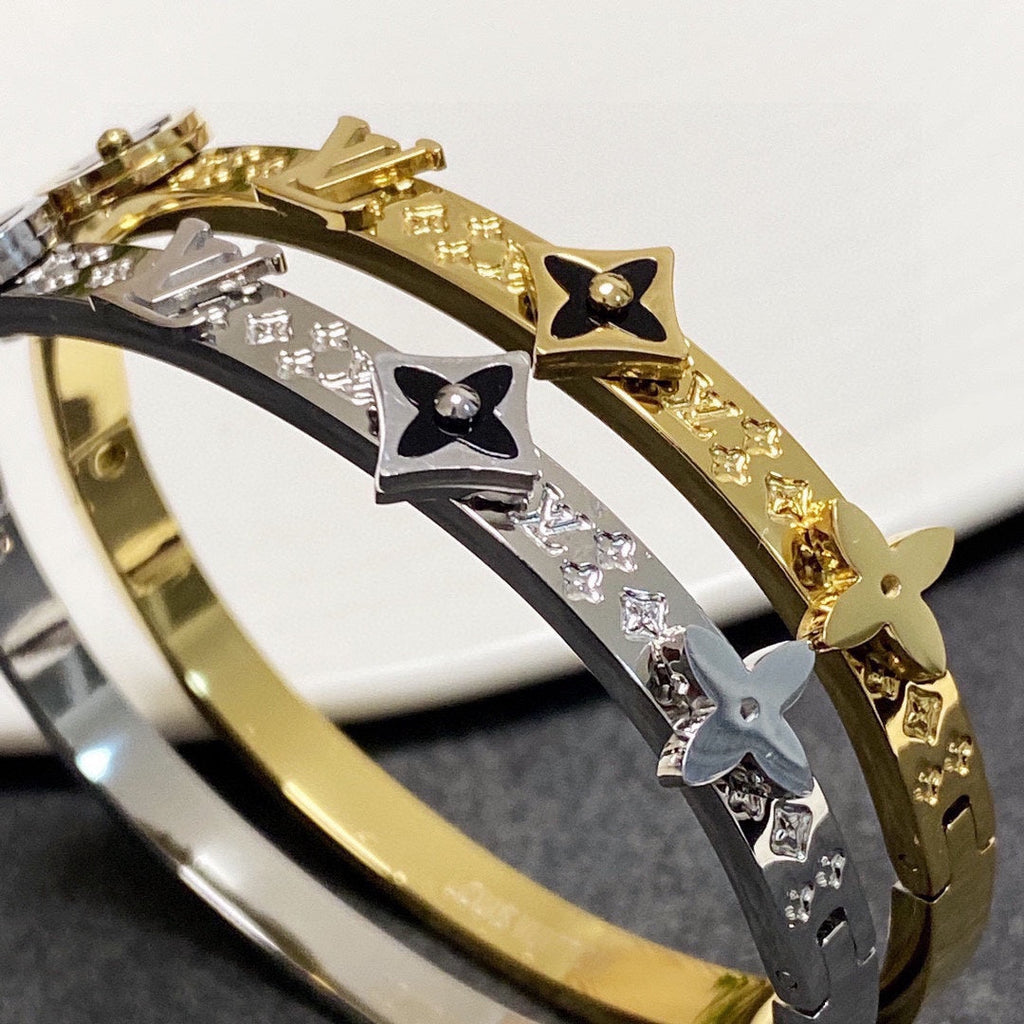 18K Louis Idylle Blossom Bracelet