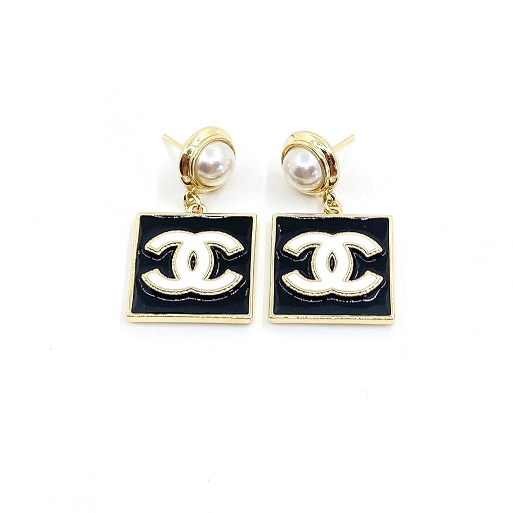 18K CC Square Pearl Pendant Earrings