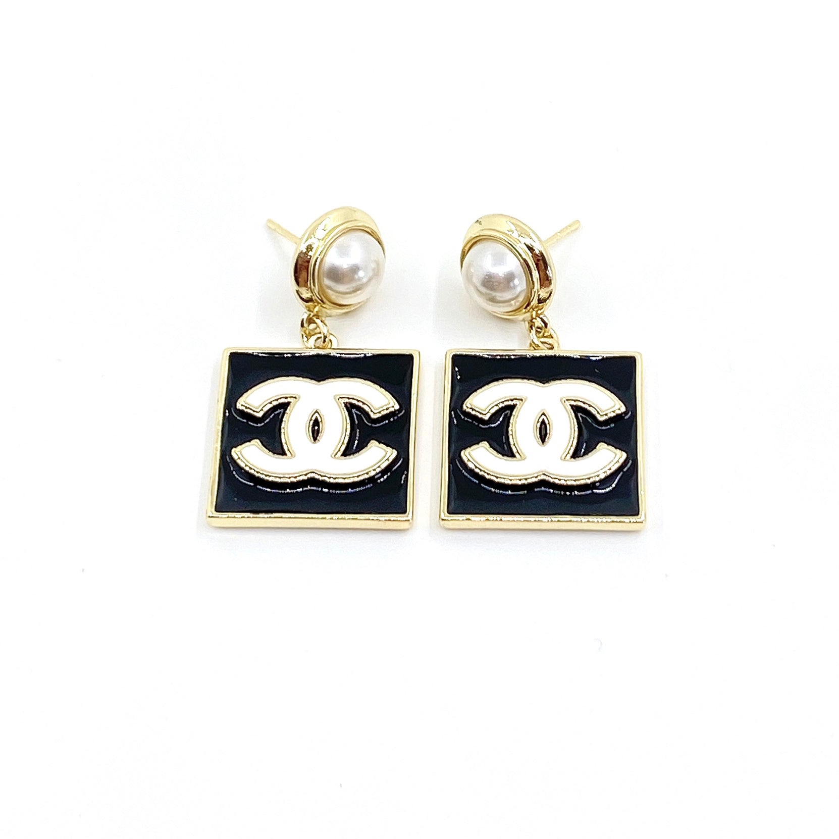 18K CC Square Pearl Pendant Earrings
