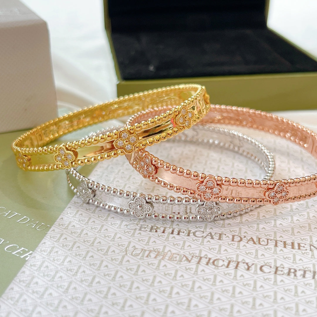 18K Rose Gold Perlée Sweet Clovers Small Bracelet