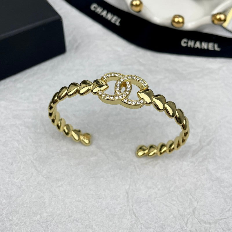 18K CC Diamond Heart Open Cuff Bracelet