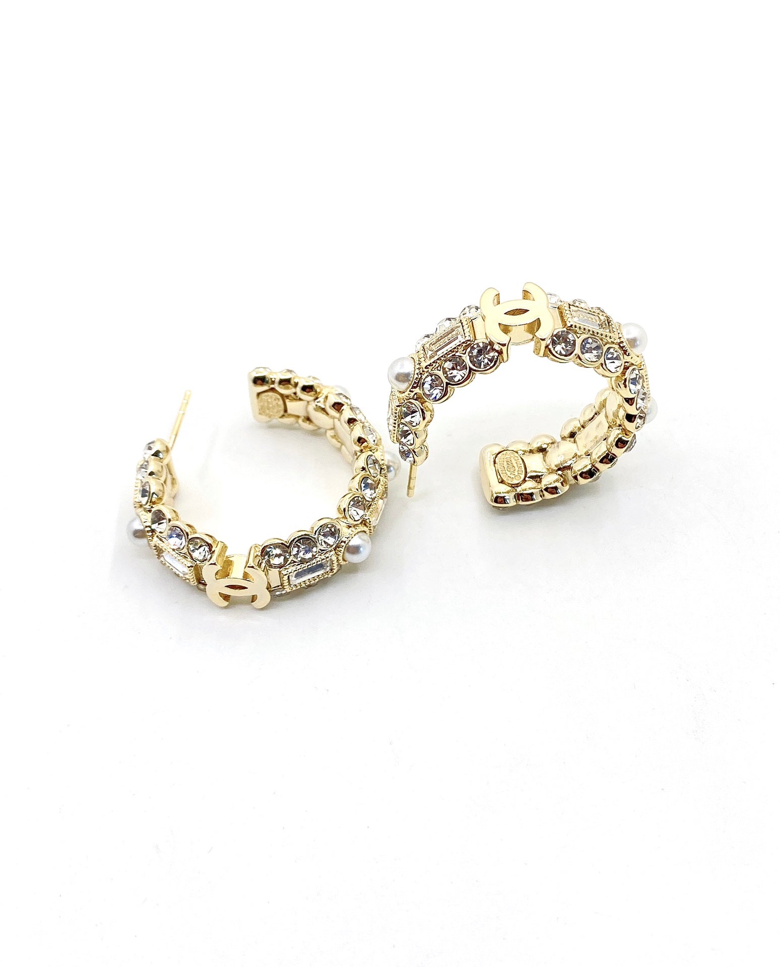 18K CC Crystals Circle Earrings
