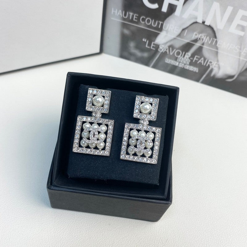 18K CC Diamond Pearl Perfume Earrings