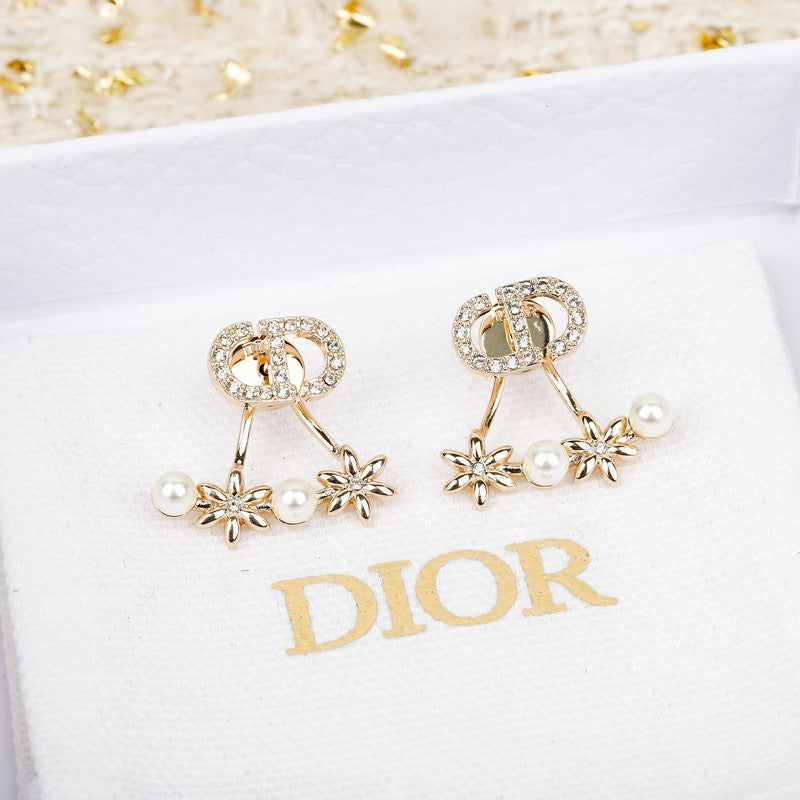18K CD Tribales Diamond Earrings