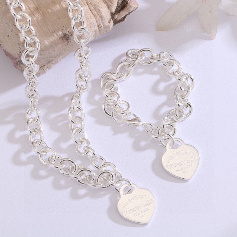 18K T Heart Tag Gold Bracelet