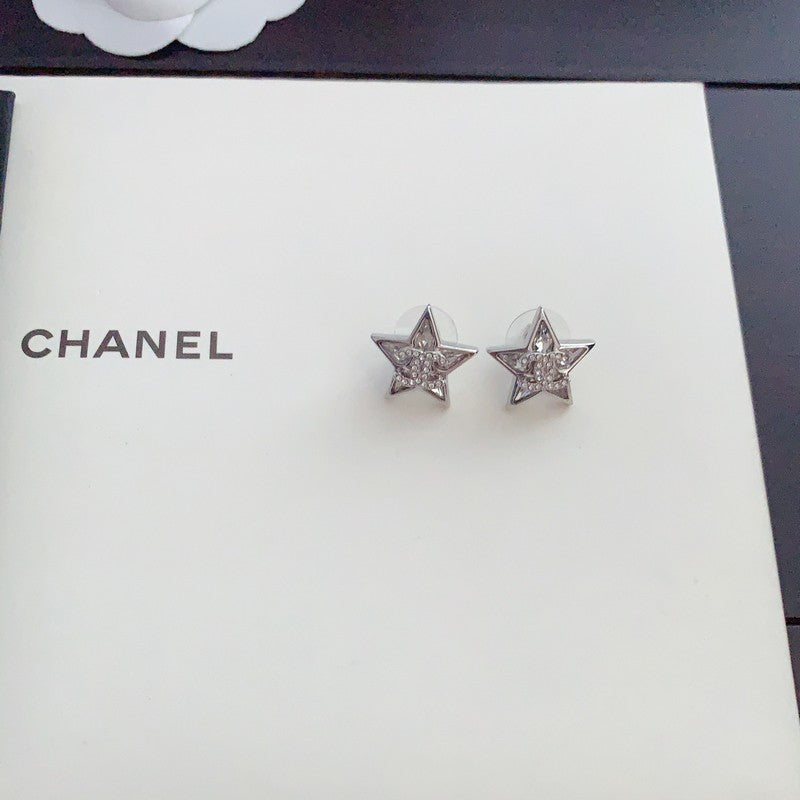 18K CC Star Diamond White Gold Earrings