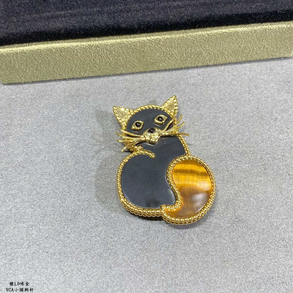 18K Lucky Animals Cat Clip Brooch
