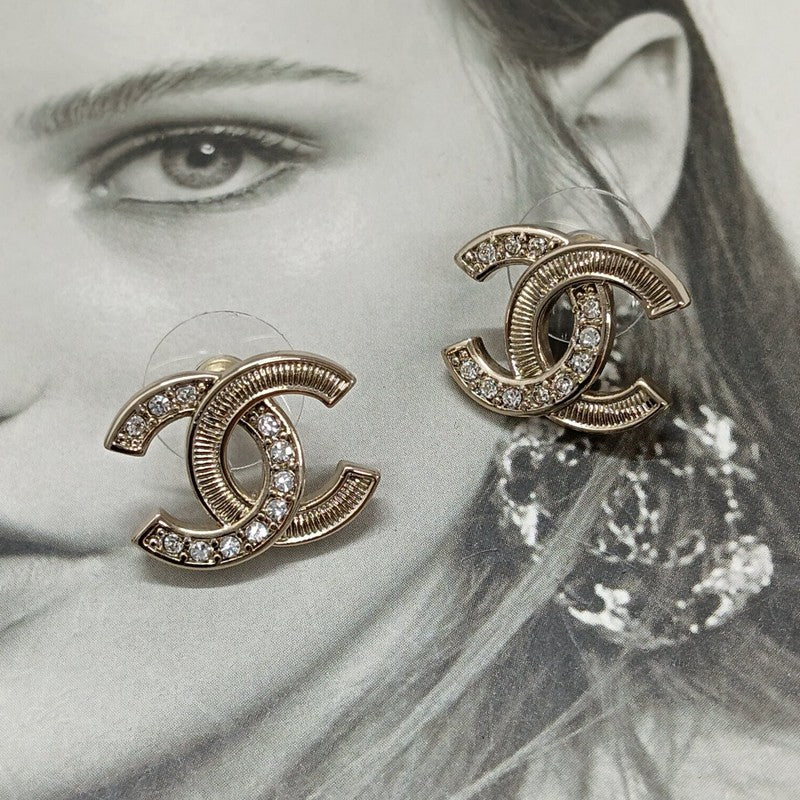 18K CC Vintage Diamond Gold Earrings