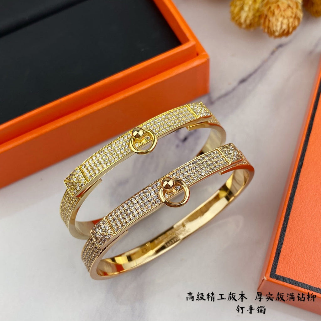 18K Collier De Chien Diamond H Bracelet