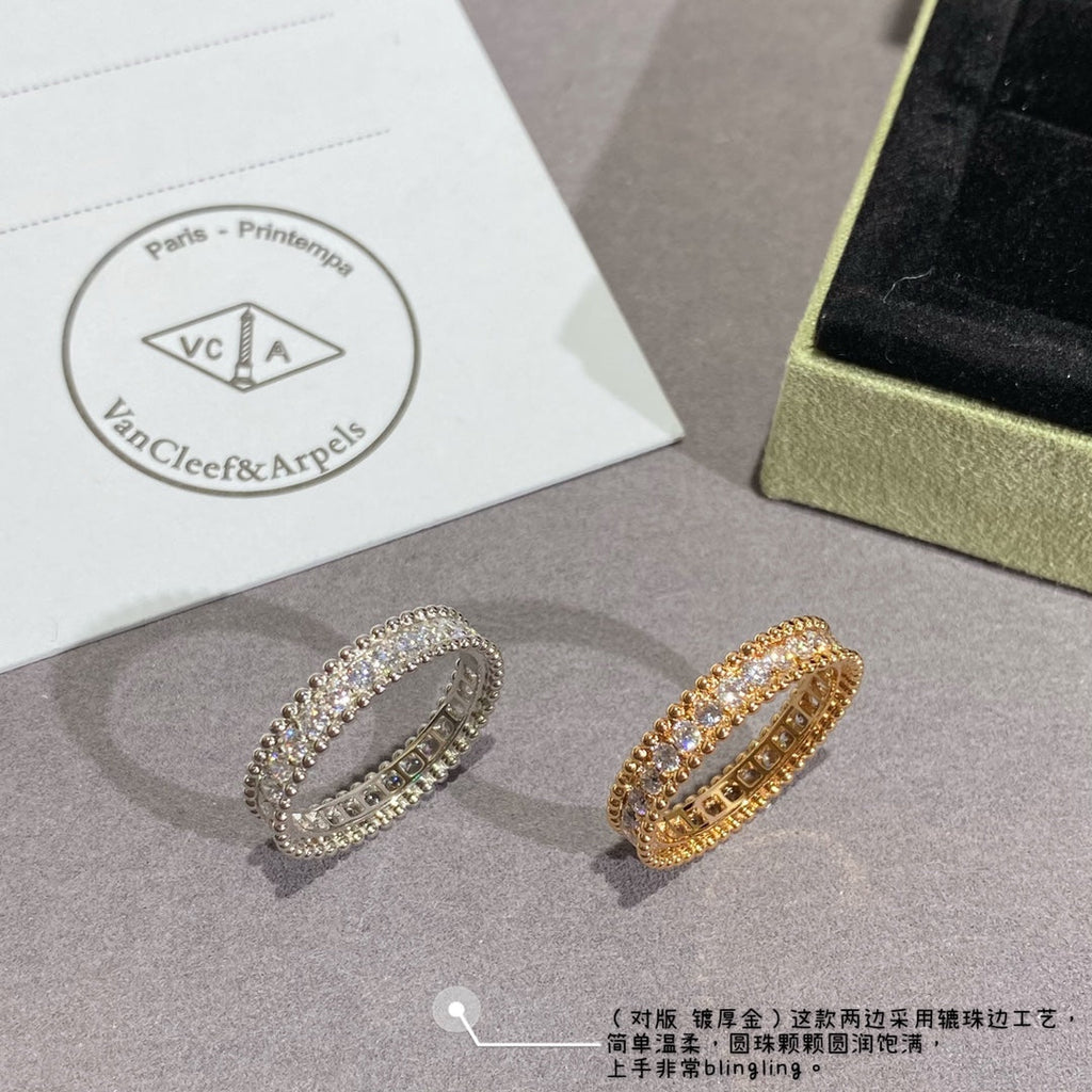 18K White Gold Perlée Diamonds Ring