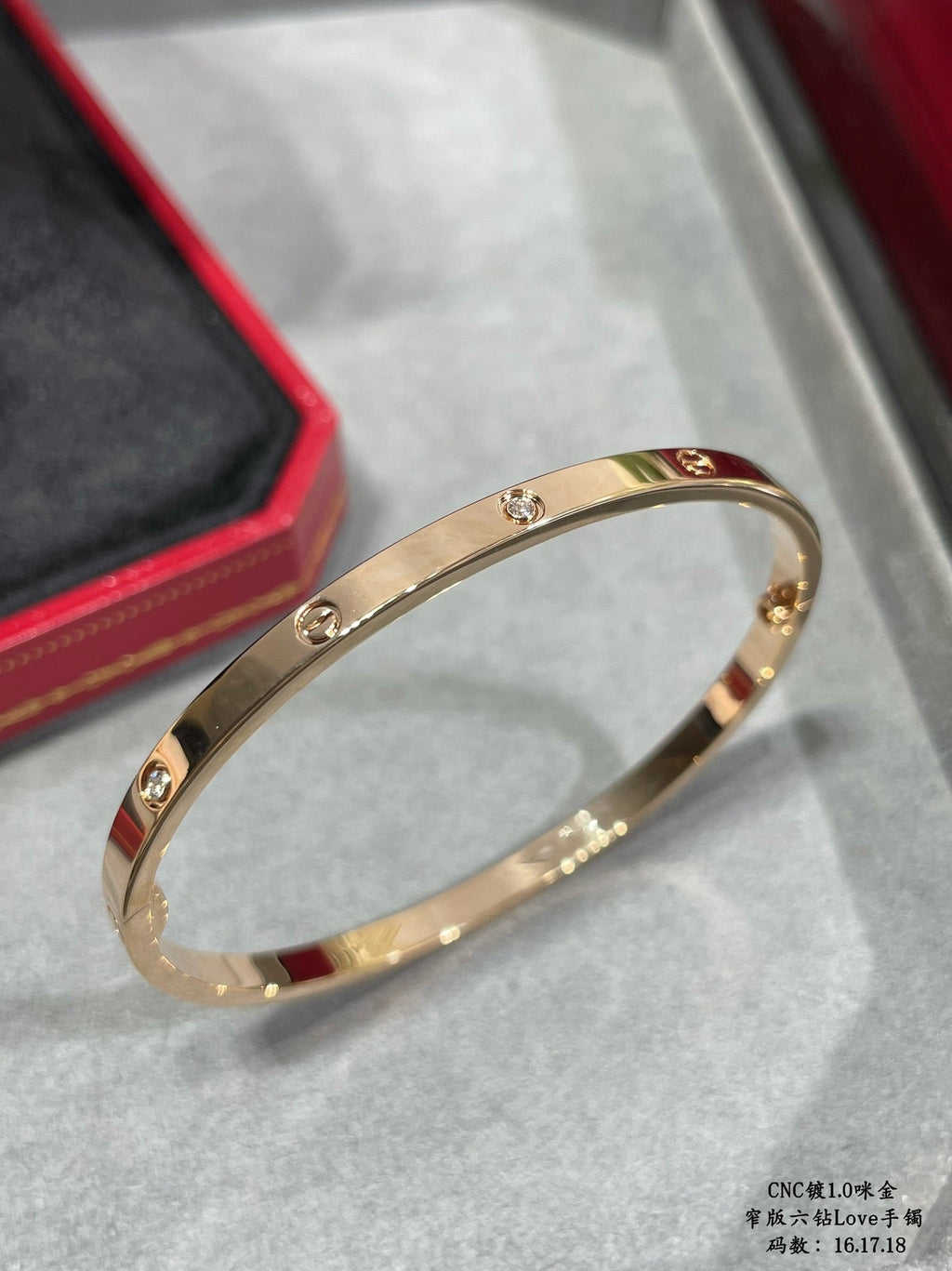 18K Love Six Diamond Small Bracelet