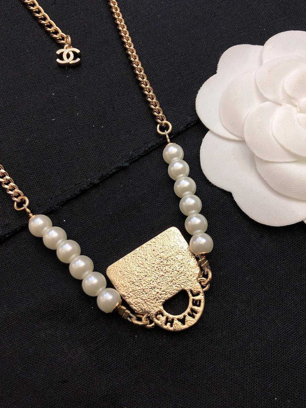 18K CC Pearls Bag Pendant Necklace