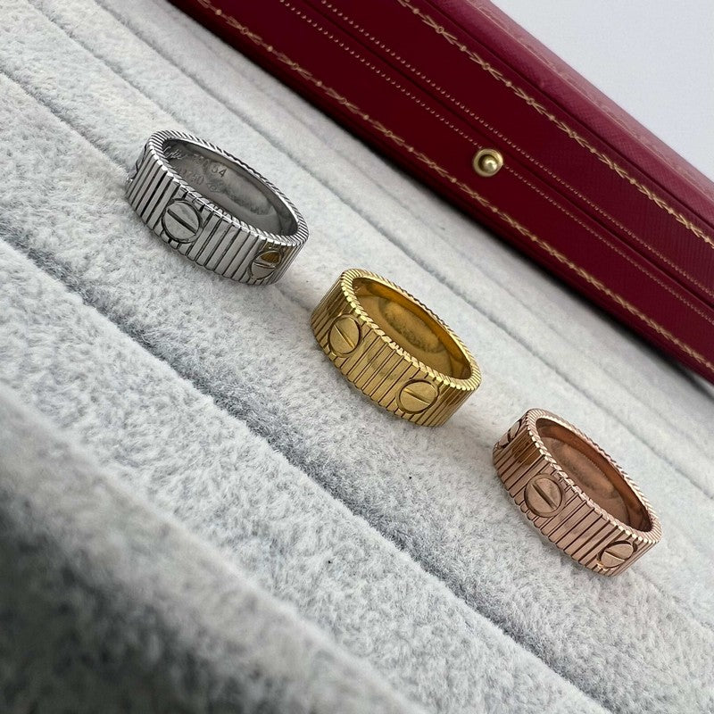 18K Love Unlimited Ring