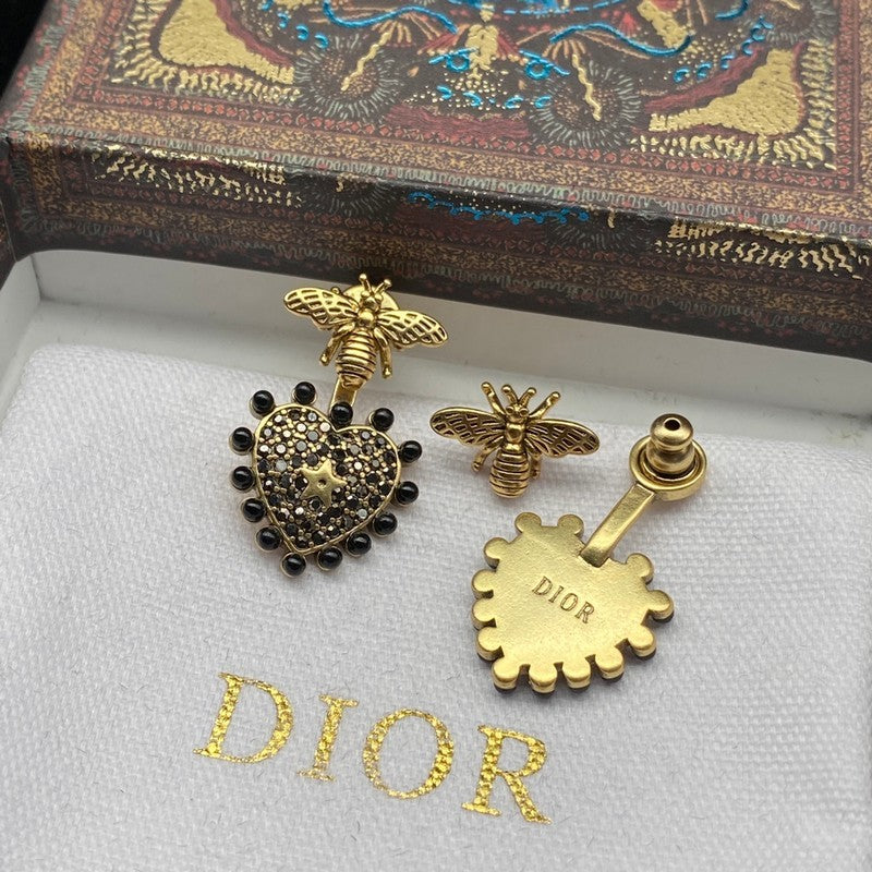 18K CD Hear Bee Diamond Earrings