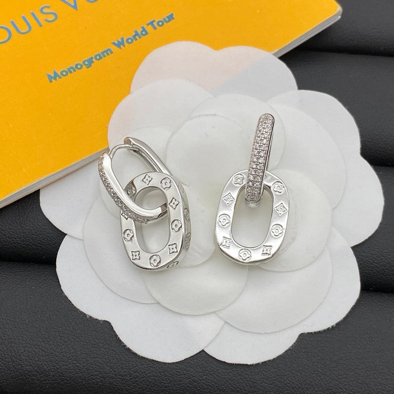 18K Louis Circle Earrings