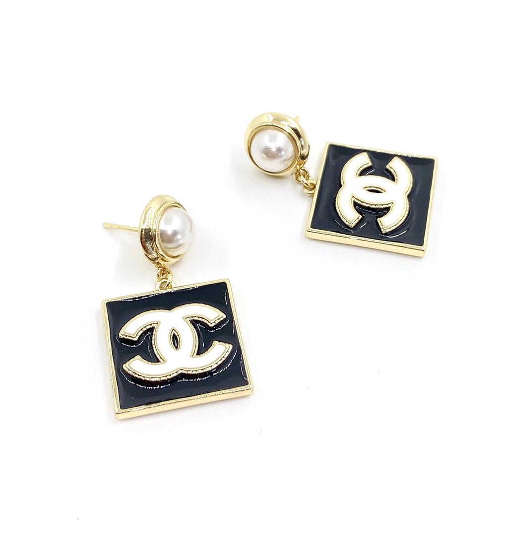 18K CC Square Pearl Pendant Earrings