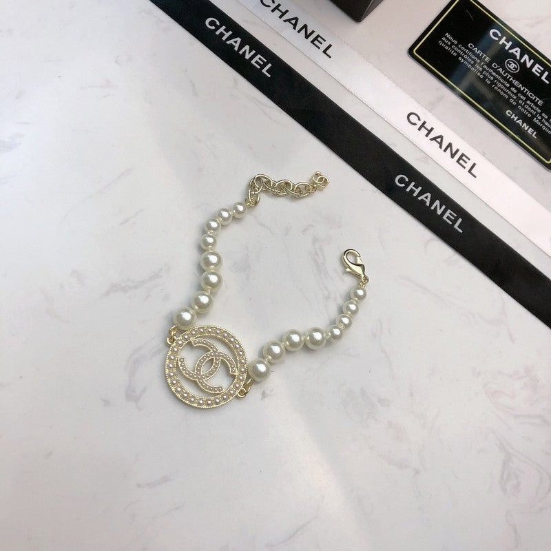 18K CC Big Pearl Gold Bracelet
