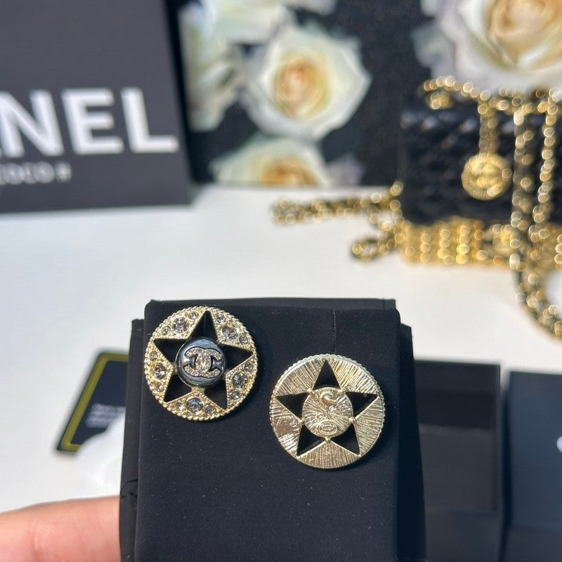18K CC Start Black Gold Earrings