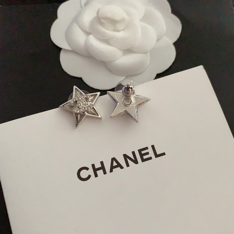 18K CC Star Diamond White Gold Earrings