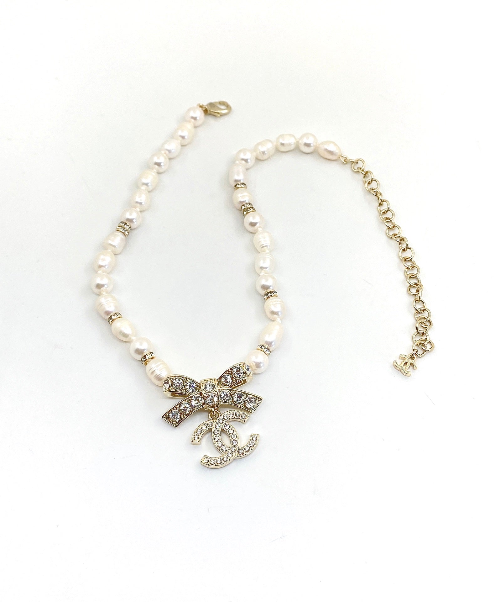 18K CC Bow Tie Diamonds Necklace